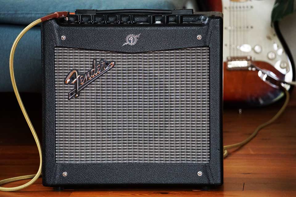 Fender Mustang Modeling Amp Mender Mustang Modeling_Amp